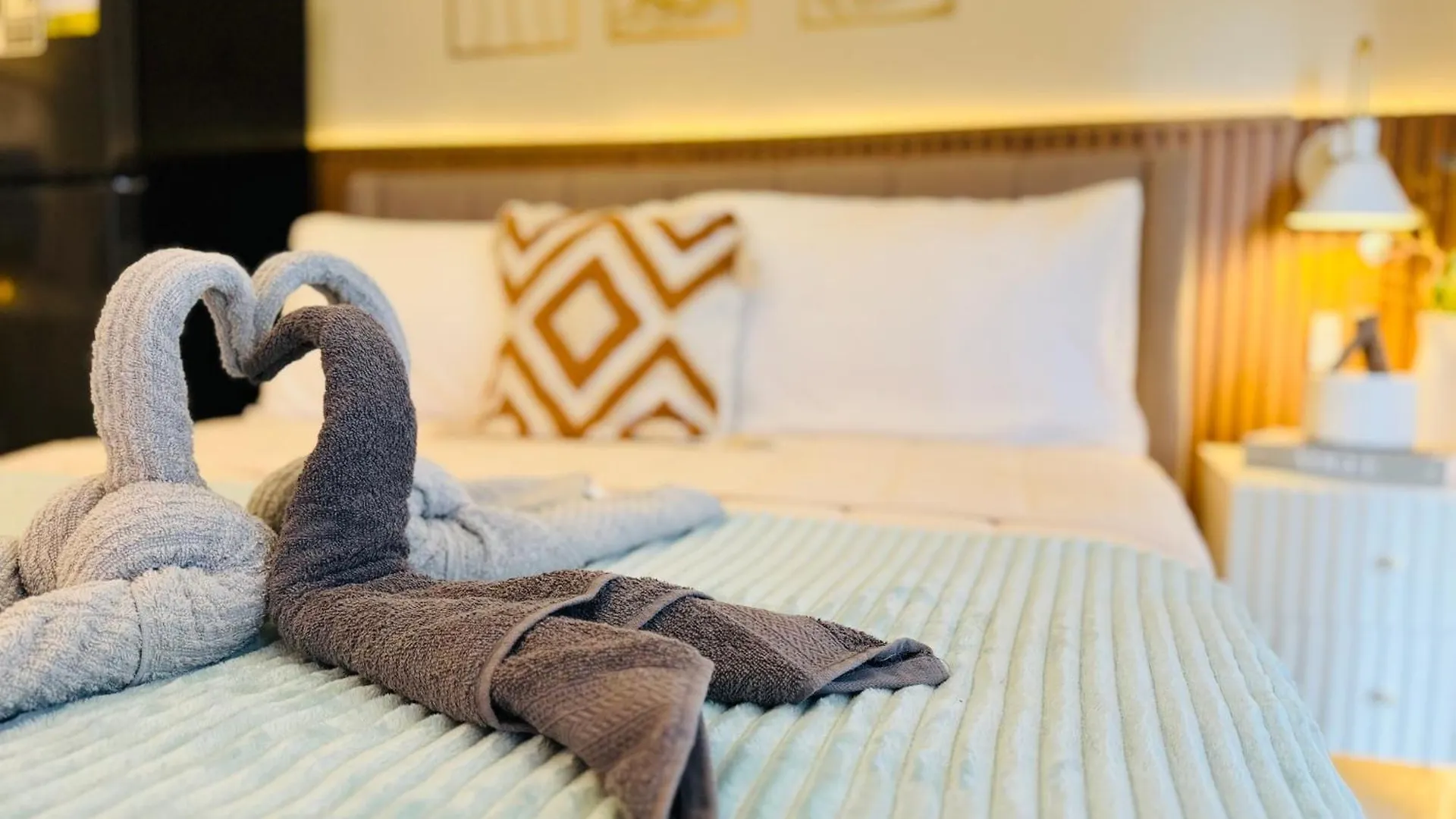 Aparthotel Cozy Studio In Viceroy Near Venice Mall Manila